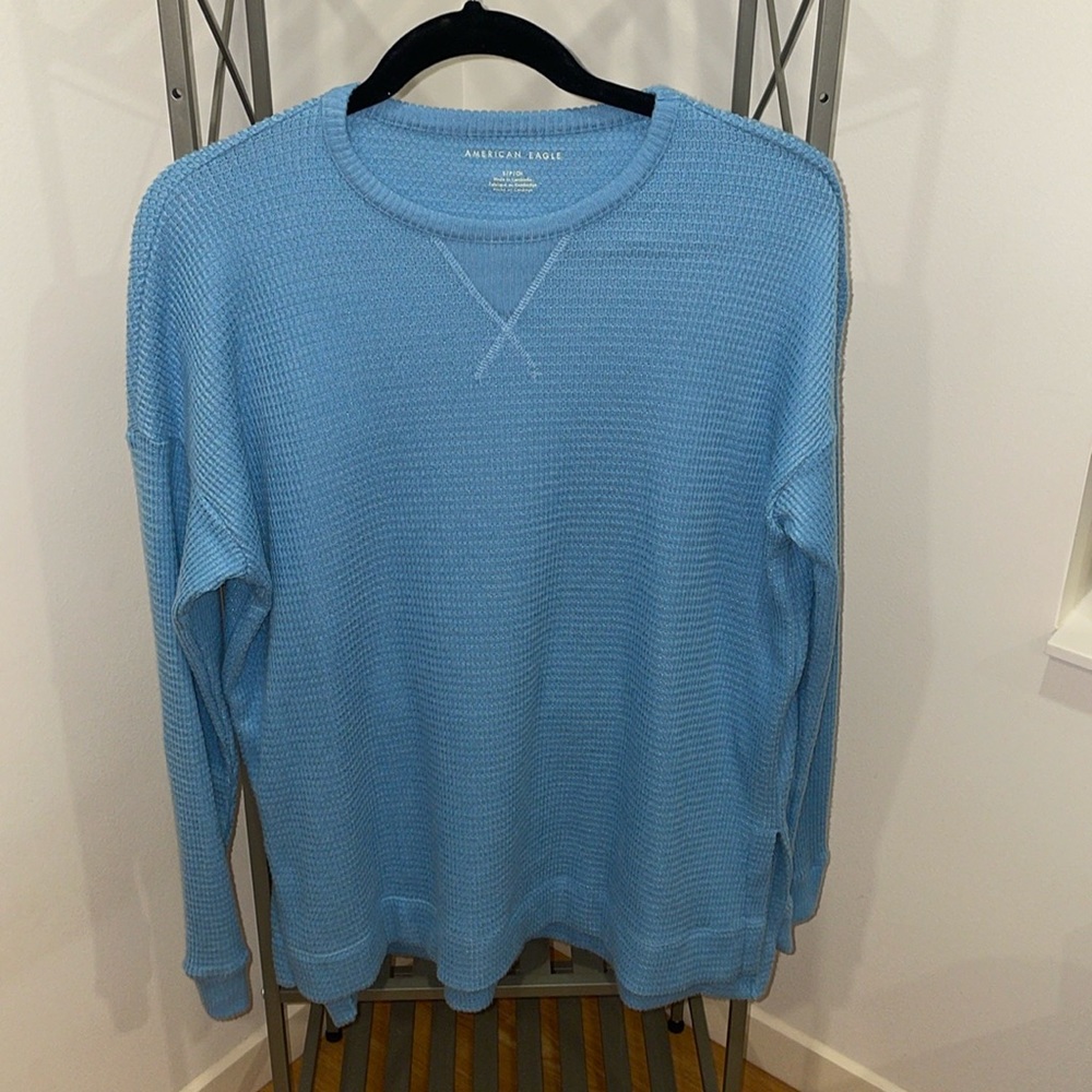 American Eagle long sleeve in a bright blue color. size small. oversized fit